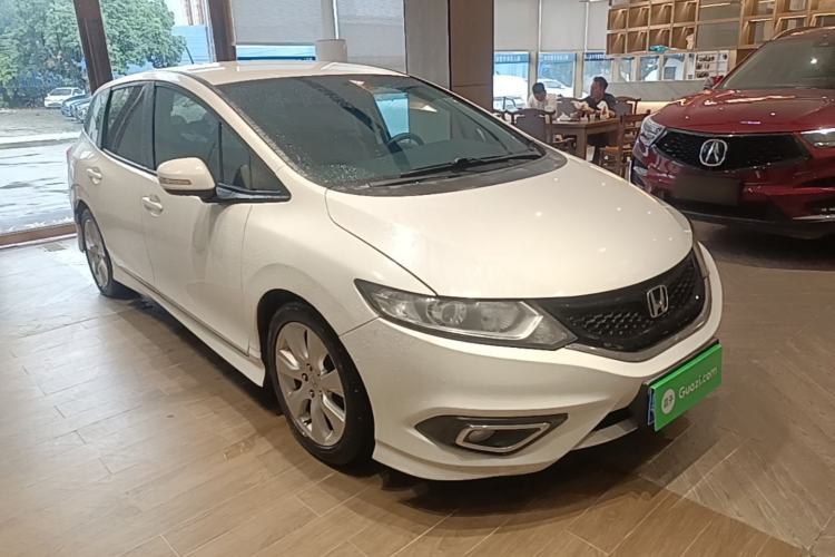 Used Honda Jade 2013 1.8L automatic Comfort version 5 seats Exterior 1