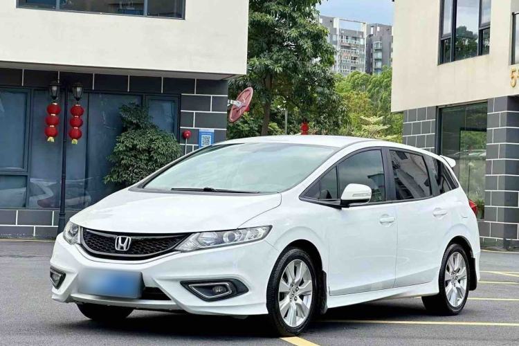 Used Honda Jade 2013 1.8L automatic Comfort version 5 seats Exterior 3