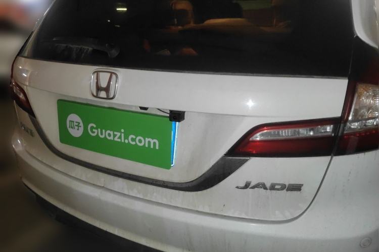 Used Honda Jade 2013 1.8L automatic Comfort version 5 seats Exterior 4