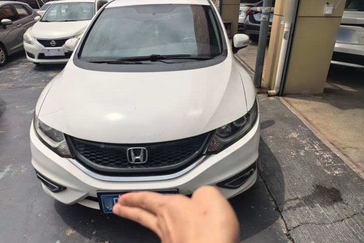 Used Honda Jade 2013 1.8L automatic Comfort version 5 seats Exterior 5