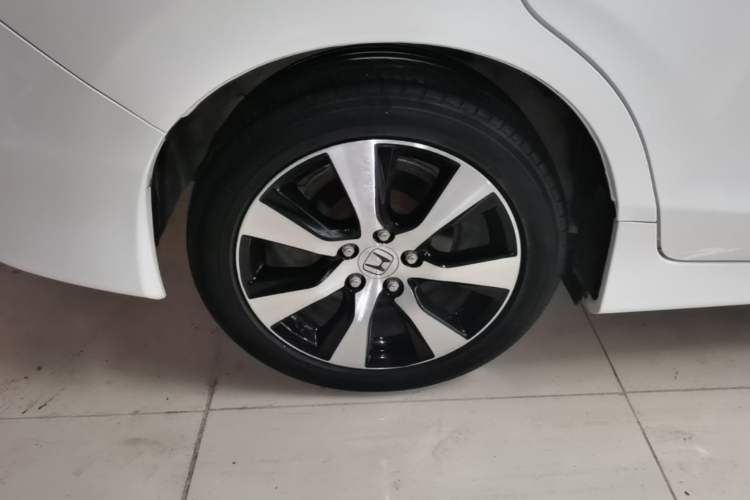 Used Honda Jade 2013 1.8L CVT Luxury Edition 5 seats Exterior 5