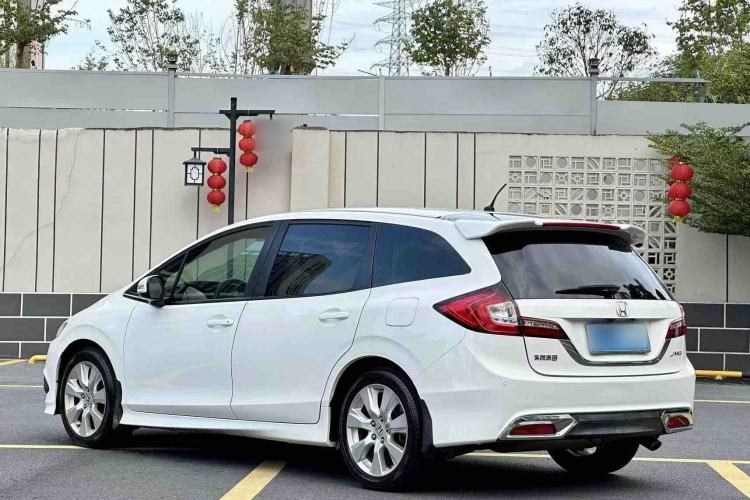 Used Honda Jade 2013 1.8L automatic Comfort version 5 seats Exterior 6