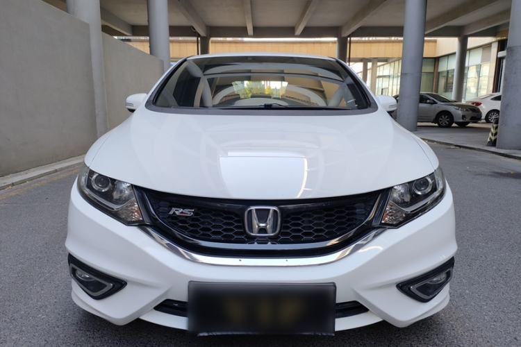 Used Honda Jade 2013 1.8L automatic Comfort version 5 seats Exterior 7