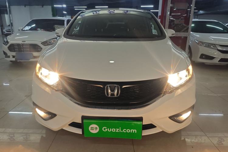 Used Honda Jade 2013 1.8L automatic Comfort version 5 seats Front