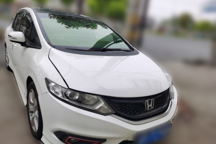 Used Honda Jade 2013 1.8L automatic Comfort version 5 seats Front