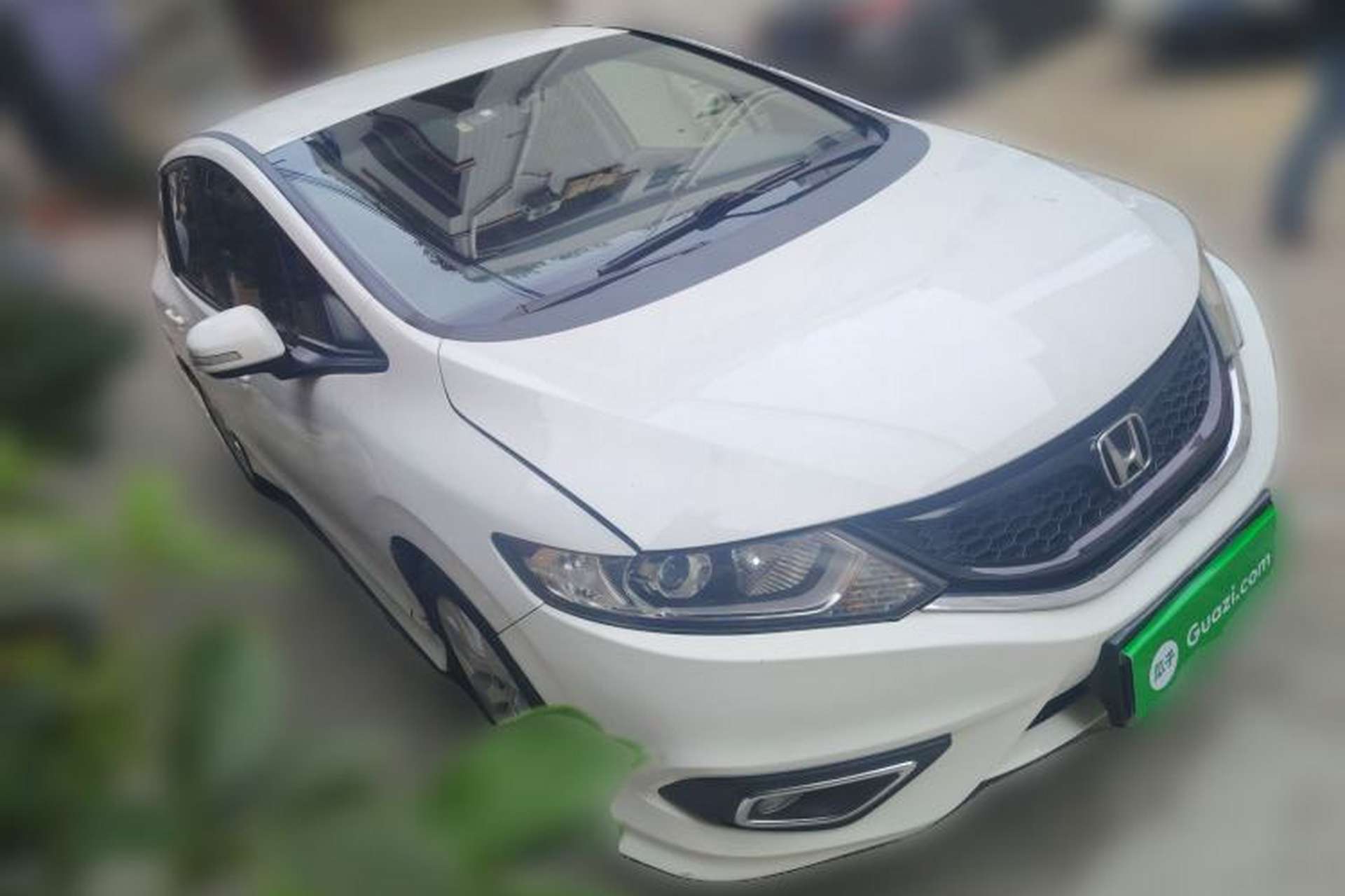 Used Honda Jade 2013 1.8L automatic Comfort version 5 seats Front Right 45 Deg