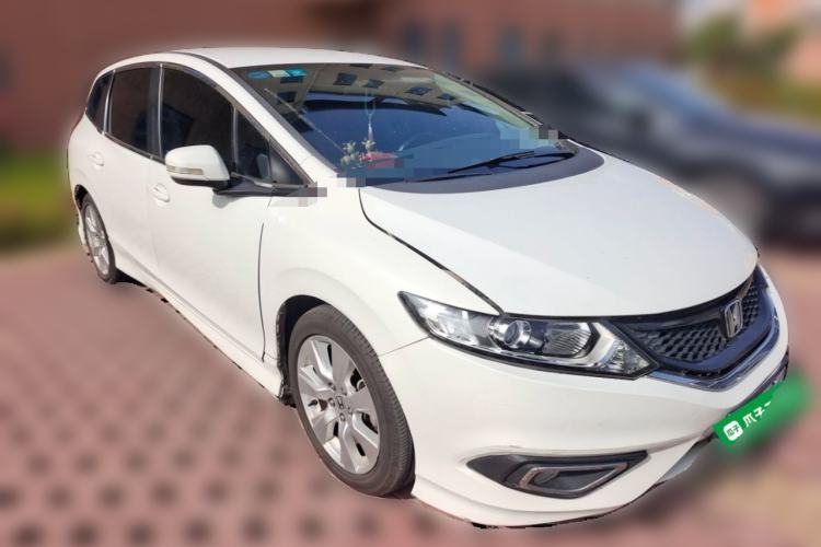 Used Honda Jade 2013 1.8L automatic Comfort version 5 seats Front Right 45 Deg