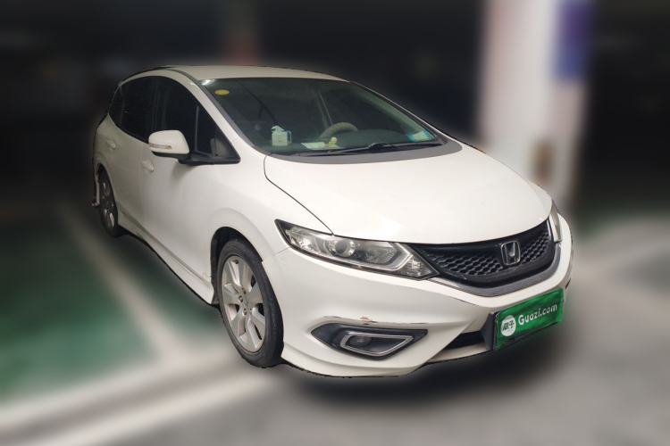 Used Honda Jade 2013 1.8L automatic Comfort version 5 seats Front Right 45 Deg