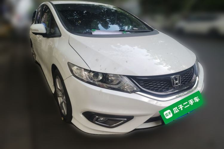 Used Honda Jade 2013 1.8L automatic Comfort version 5 seats Front Right 45 Deg