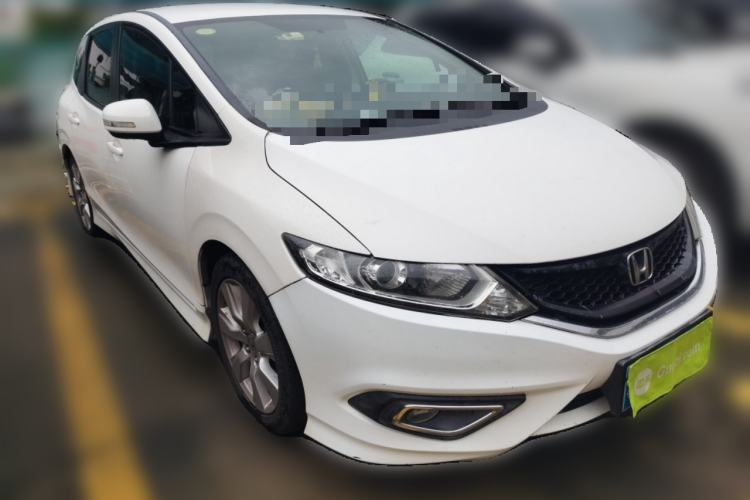 Used Honda Jade 2013 1.8L automatic Comfort version 5 seats Front Right 45 Deg