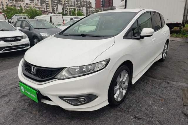 Used Honda Jade 2013 1.8L automatic Comfort version 5 seats