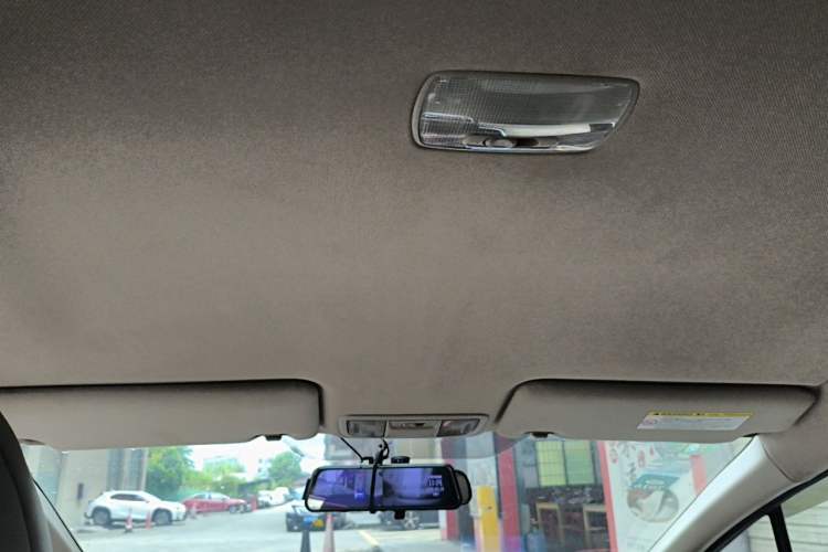 Used Honda Jade 2013 1.8L automatic Comfort version 5 seats Headliner