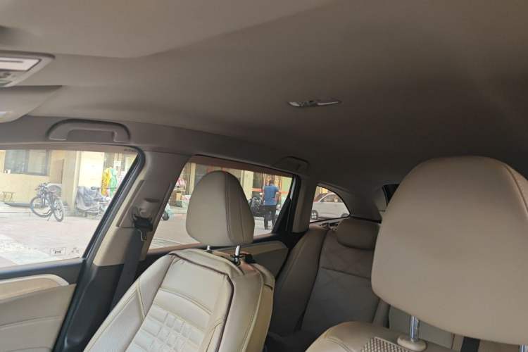 Used Honda Jade 2013 1.8L automatic Comfort version 5 seats Headliner