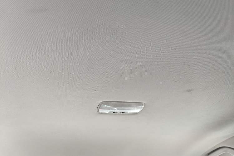 Used Honda Jade 2013 1.8L automatic Comfort version 5 seats Headliner
