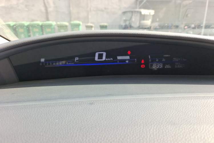 Used Honda Jade 2013 1.8L automatic Comfort version 5 seats Instrument Cluster