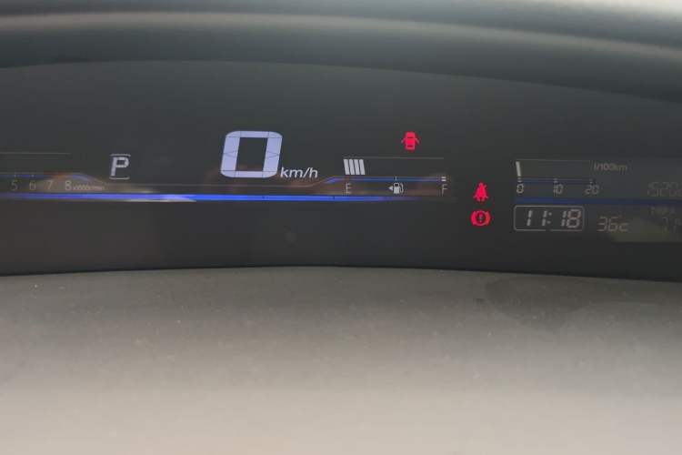 Used Honda Jade 2013 1.8L automatic Comfort version 5 seats Instrument Cluster