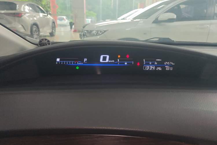Used Honda Jade 2013 1.8L automatic Comfort version 5 seats Instrument Cluster