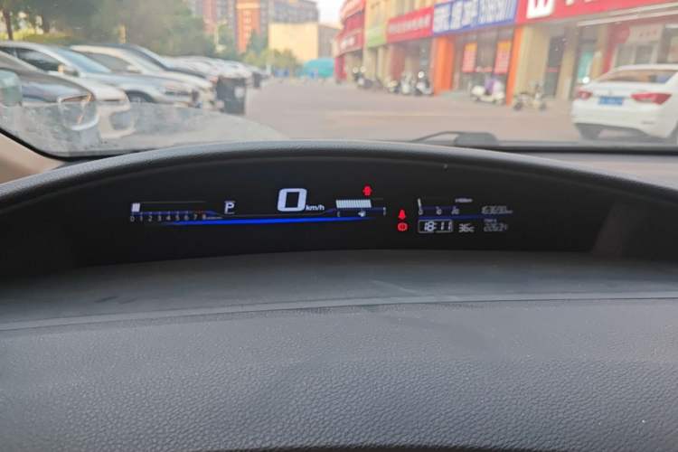 Used Honda Jade 2013 1.8L automatic Comfort version 5 seats Instrument Cluster