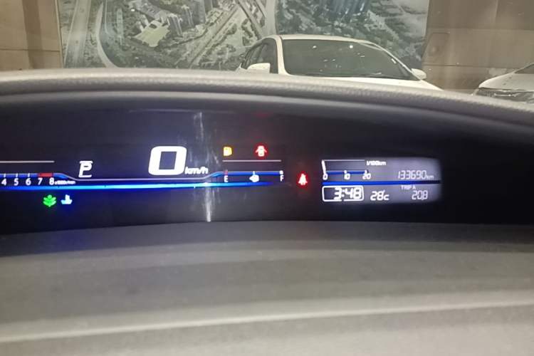 Used Honda Jade 2013 1.8L automatic Comfort version 5 seats Instrument Cluster