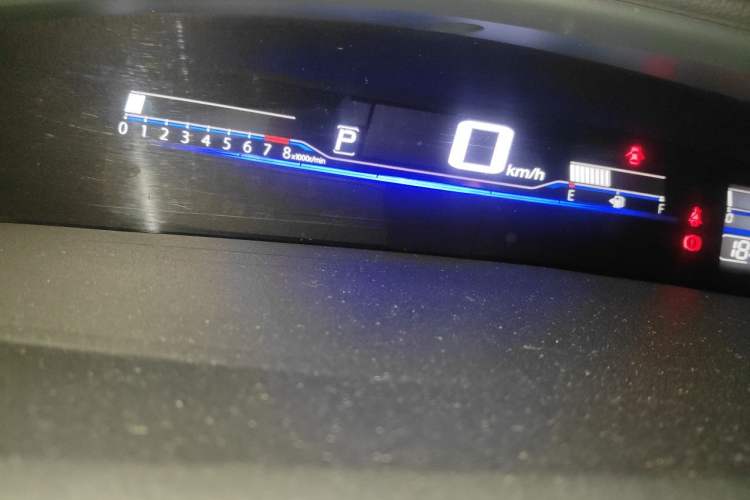 Used Honda Jade 2013 1.8L automatic Comfort version 5 seats Instrument Cluster