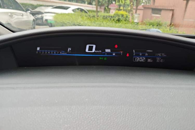 Used Honda Jade 2013 1.8L automatic Comfort version 5 seats Instrument Cluster