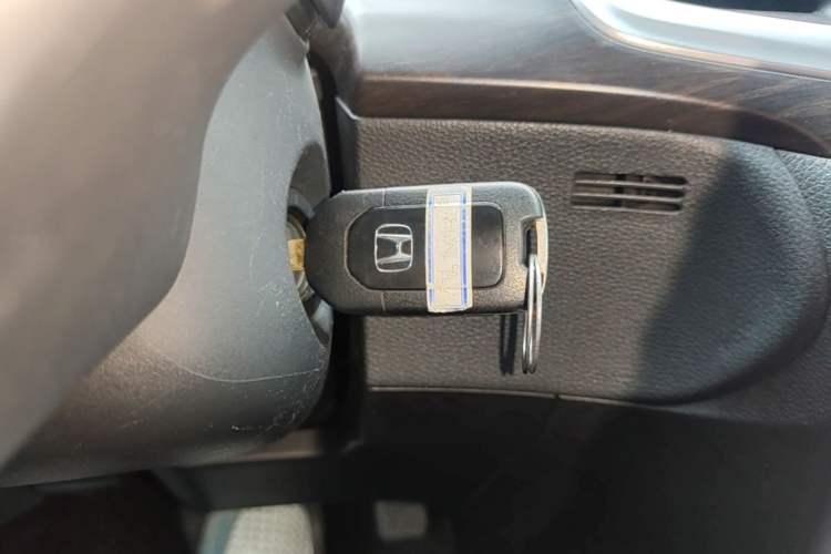 Used Honda Jade 2013 1.8L automatic Comfort version 5 seats Interior 1
