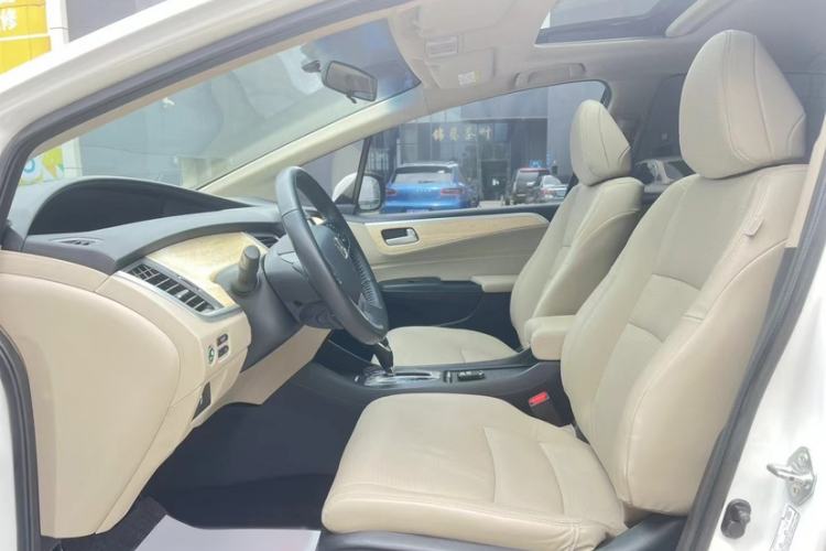 Used Honda Jade 2013 1.8L CVT Luxury Edition 5 seats Interior 2