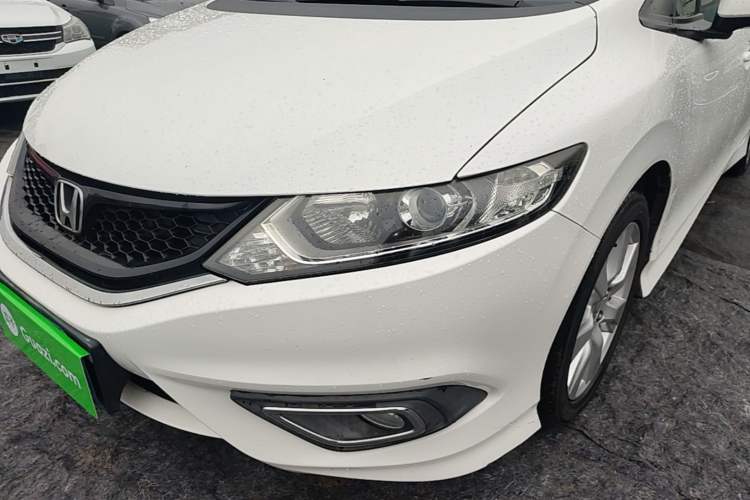 Used Honda Jade 2013 1.8L automatic Comfort version 5 seats Left Front Headlight