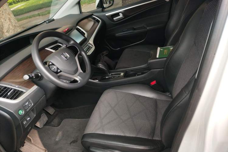Used Honda Jade 2013 1.8L automatic Comfort version 5 seats Left Front Seat
