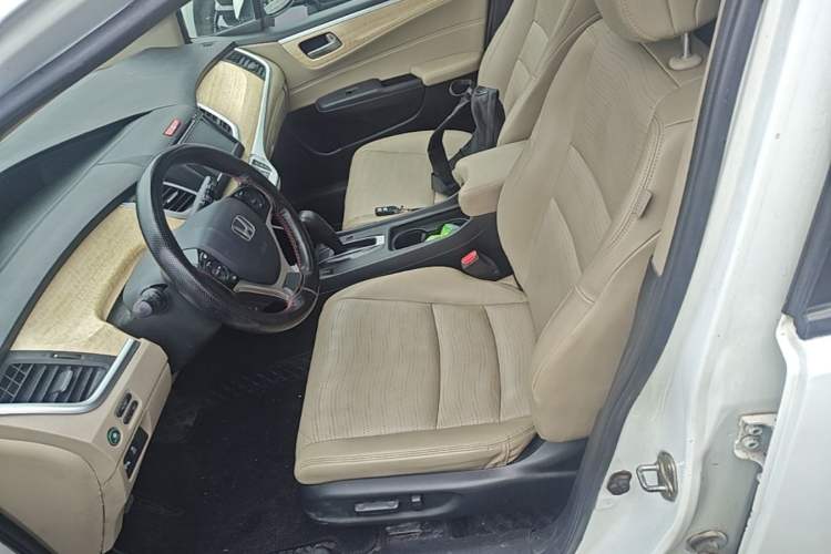 Used Honda Jade 2013 1.8L CVT Luxury Edition 6 seats Left Front Seat