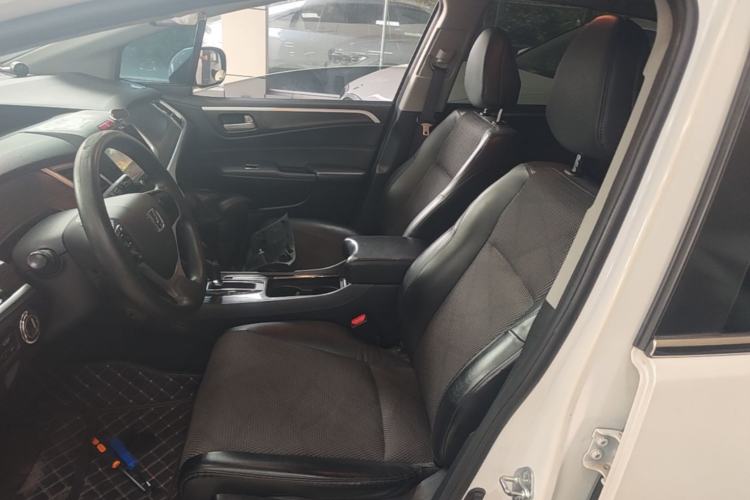 Used Honda Jade 2013 1.8L automatic Comfort version 5 seats Left Front Seat