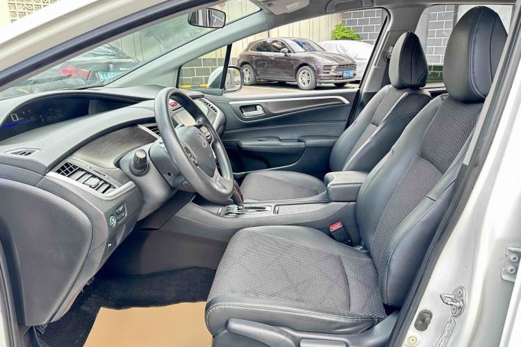 Used Honda Jade 2013 1.8L automatic Comfort version 5 seats Left Front Seat