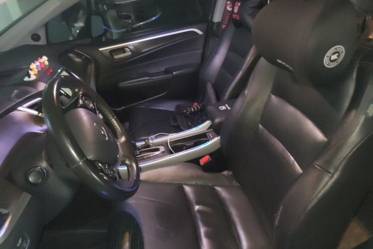 Used Honda Jade 2013 1.8L CVT Luxury Edition 6 seats Left Front Seat