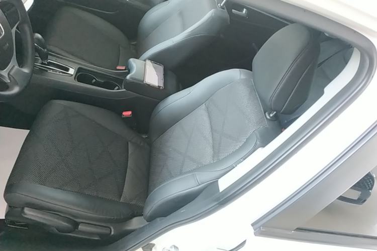Used Honda Jade 2013 1.8L automatic Comfort version 5 seats Left Front Seat