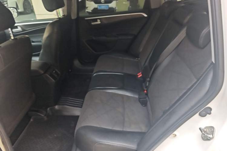 Used Honda Jade 2013 1.8L automatic Comfort version 5 seats Left Rear Seat