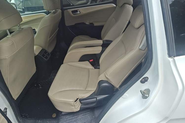 Used Honda Jade 2013 1.8L CVT Luxury Edition 6 seats Left Rear Seat