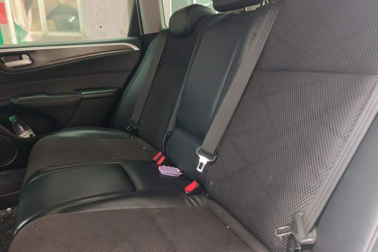 Used Honda Jade 2013 1.8L automatic Comfort version 5 seats Left Rear Seat