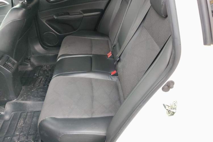 Used Honda Jade 2013 1.8L automatic Comfort version 5 seats Left Rear Seat