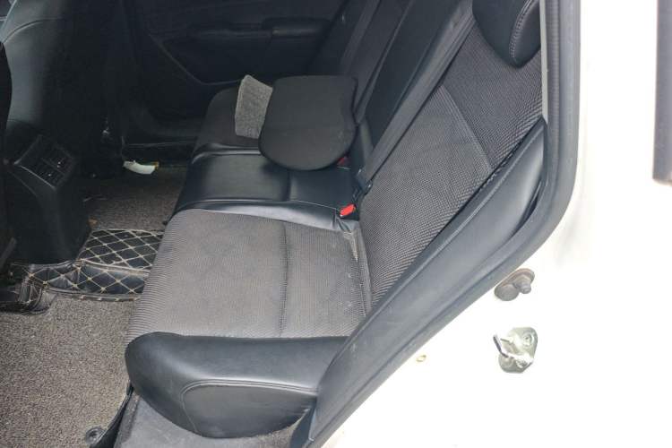Used Honda Jade 2013 1.8L automatic Comfort version 5 seats Left Rear Seat