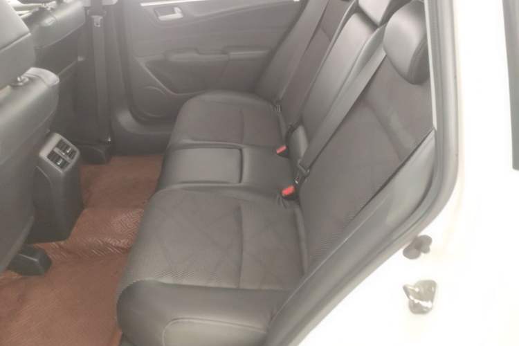 Used Honda Jade 2013 1.8L automatic Comfort version 5 seats Left Rear Seat