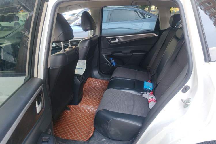 Used Honda Jade 2013 1.8L automatic Comfort version 5 seats Left Rear Seat