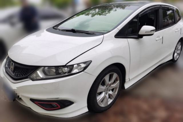 Used Honda Jade 2013 1.8L automatic Comfort version 5 seats