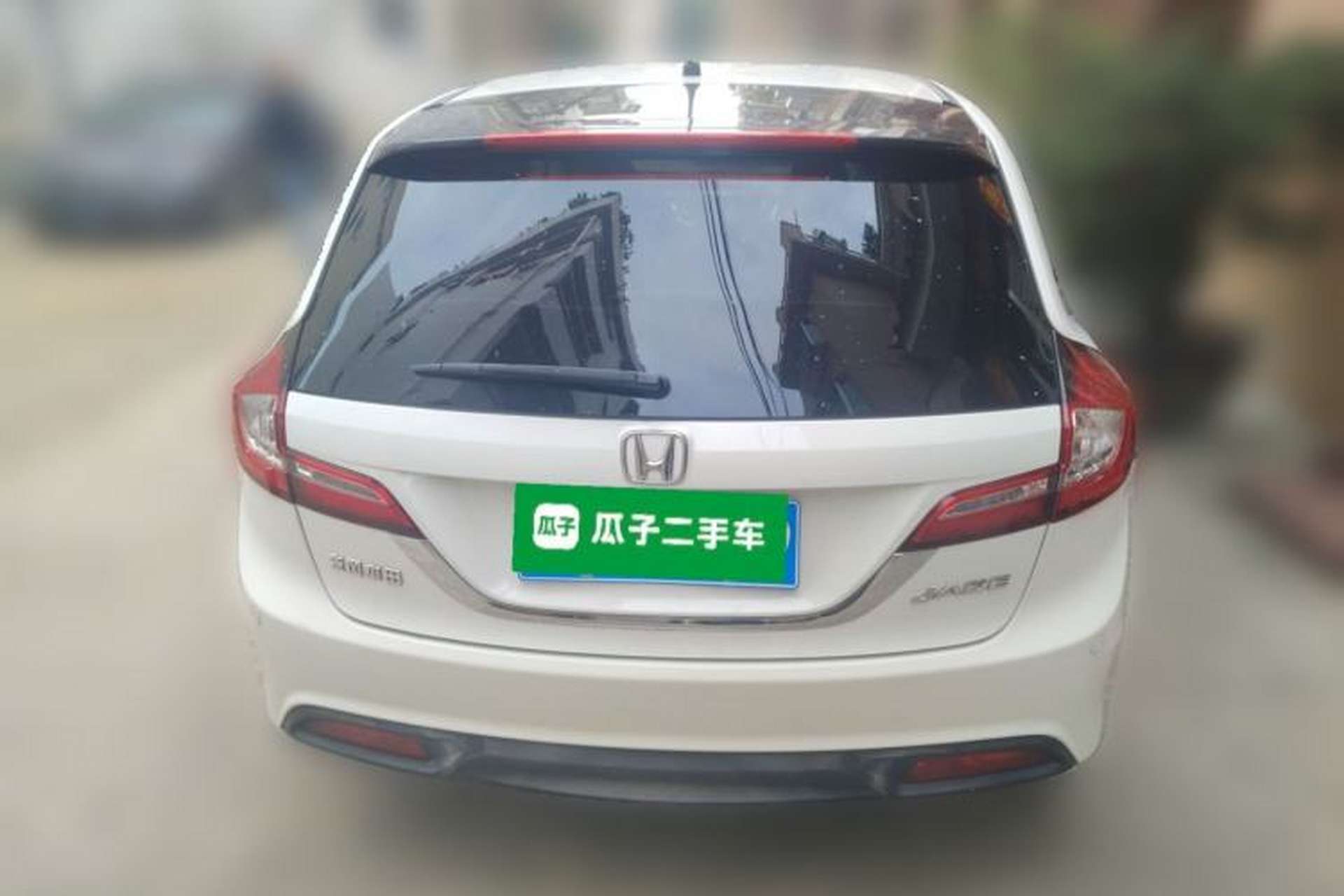 Used Honda Jade 2013 1.8L automatic Comfort version 5 seats Rear
