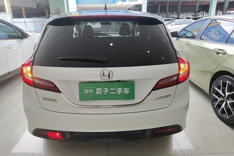 Used Honda Jade 2013 1.8L automatic Comfort version 5 seats Rear