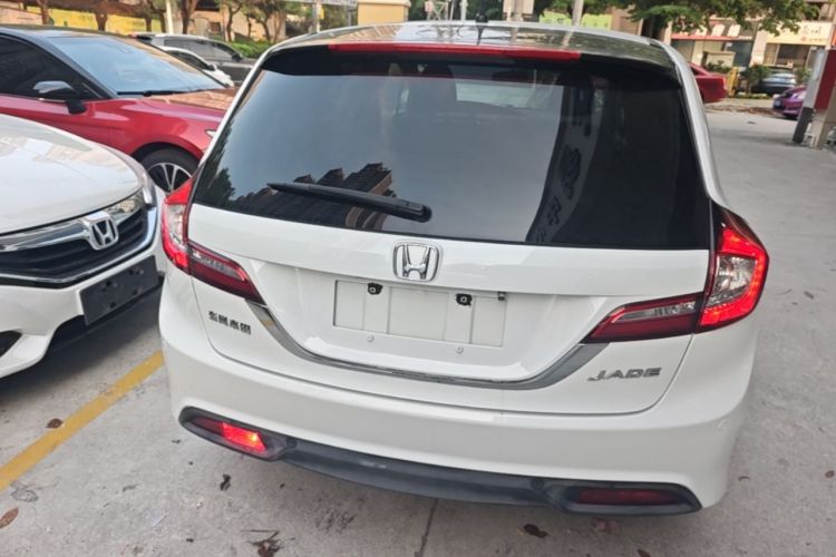 Used Honda Jade 2013 1.8L automatic Comfort version 5 seats Rear