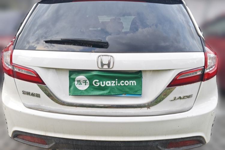Used Honda Jade 2013 1.8L automatic Comfort version 5 seats Rear