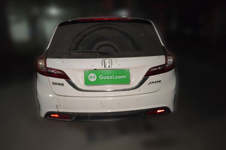 Used Honda Jade 2013 1.8L automatic Comfort version 5 seats Rear
