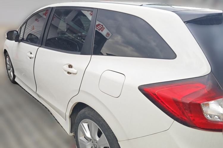 Used Honda Jade 2013 1.8L automatic Comfort version 5 seats Rear Left 45 Deg