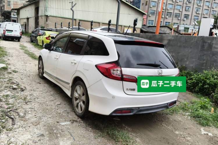 Used Honda Jade 2013 1.8L automatic Comfort version 5 seats Rear Left 45 Deg