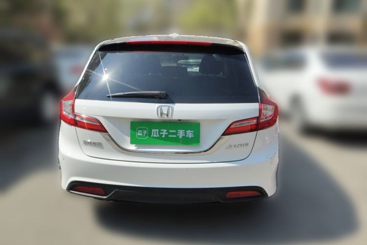 Used Honda Jade 2013 1.8L automatic Comfort version 5 seats Rear
